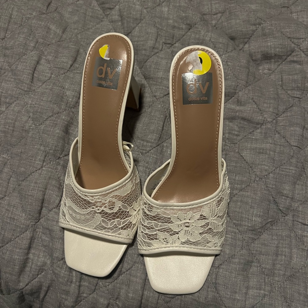 DV by Dolce Vita Women's Ivory Lace Heels